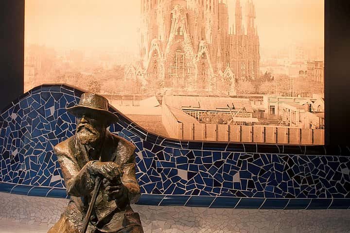 Visita guiada por Park Guell con entrada sin colas en Barcelona - Foto 15