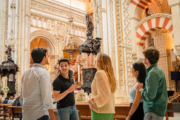 Córdoba con Mezquita-Catedral en Tren de Alta Velocidad desde Sevilla en Sevilla - Foto 2