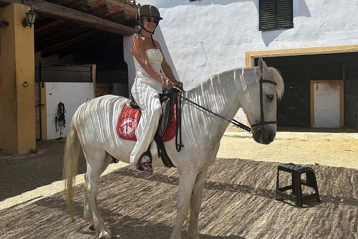 Desde Barcelona: Paseos a caballo y picnic de tapas PRIVADO en Barcelona - Foto 6