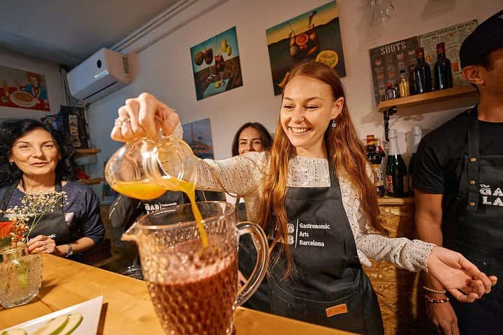 Taller de Tapas y Sangria con Maridaje de Cerveza Artesanal en Barcelona en Barcelona - Foto 10