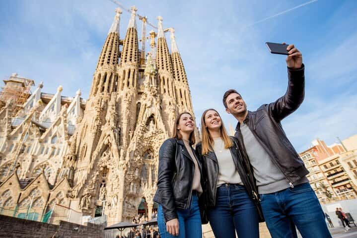 Tour privado a la Sagrada Familia con guía oficial en Barcelona - Imagen principal