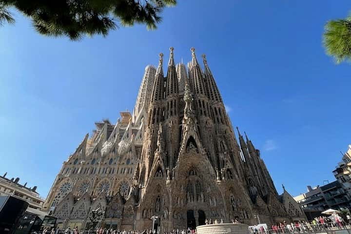 Tour privado a la Sagrada Familia con guía oficial en Barcelona - Foto 8