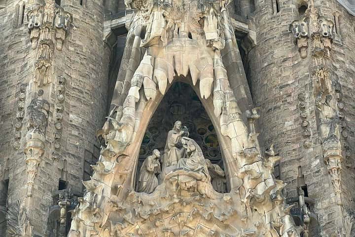 Tour privado a la Sagrada Familia con guía oficial en Barcelona - Foto 14