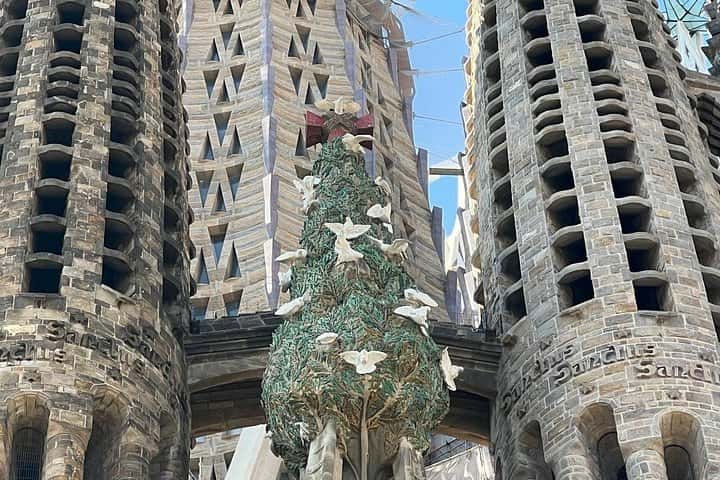 Tour privado a la Sagrada Familia con guía oficial en Barcelona - Foto 16