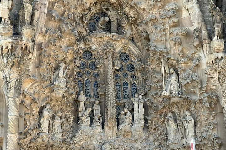 Tour privado a la Sagrada Familia con guía oficial en Barcelona - Foto 17