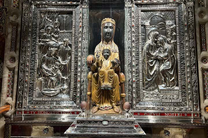 Excursión privada al Monasterio de Montserrat con recogida en el hotel en Barcelona - Foto 3