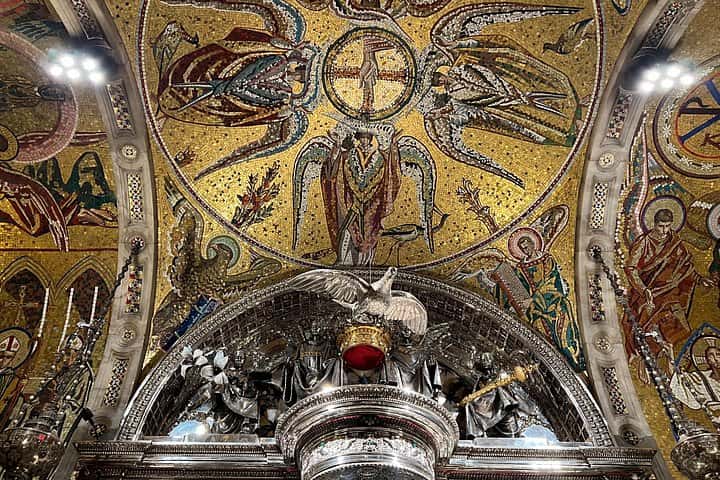 Excursión privada al Monasterio de Montserrat con recogida en el hotel en Barcelona - Foto 11