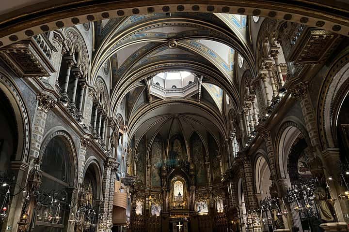 Excursión privada al Monasterio de Montserrat con recogida en el hotel en Barcelona - Foto 29