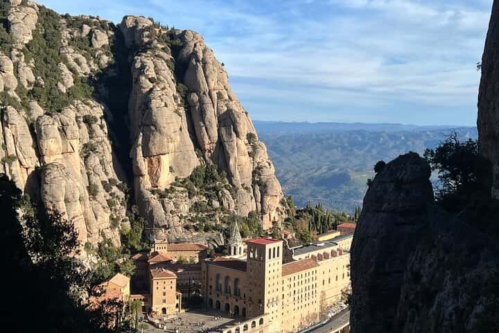 Excursión privada al Monasterio de Montserrat con recogida en el hotel en Barcelona - Foto 30