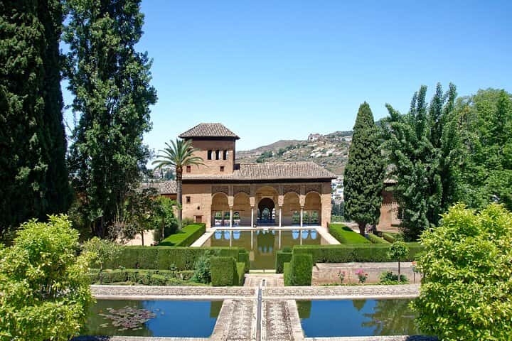Alhambra de día completo desde Sevilla : Experiencia en grupos pequeños & SkipLine en Sevilla - Foto 4
