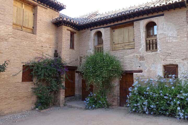 Visita guiada privada a la Alhambra con entradas propias en Granada - Foto 4