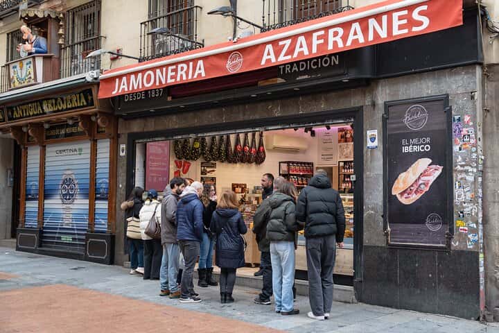 Tour gastronómico por el centro histórico de Madrid con auténticas tapas y vermut en Madrid - Foto 15