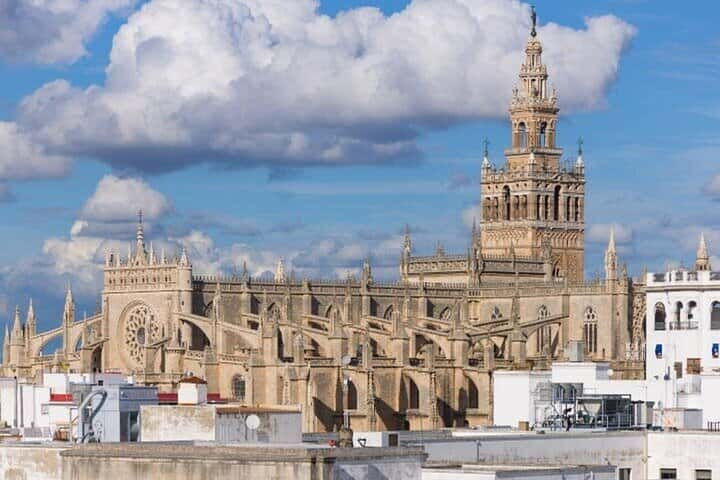Sevilla: Tour Privado Esencial en Sevilla - Imagen principal