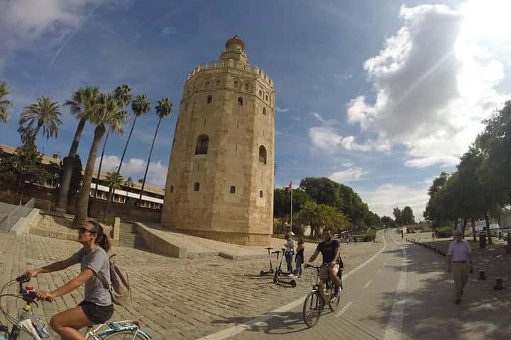 El mejor tour privado en Bicicleta por Sevilla en Sevilla - Foto 3