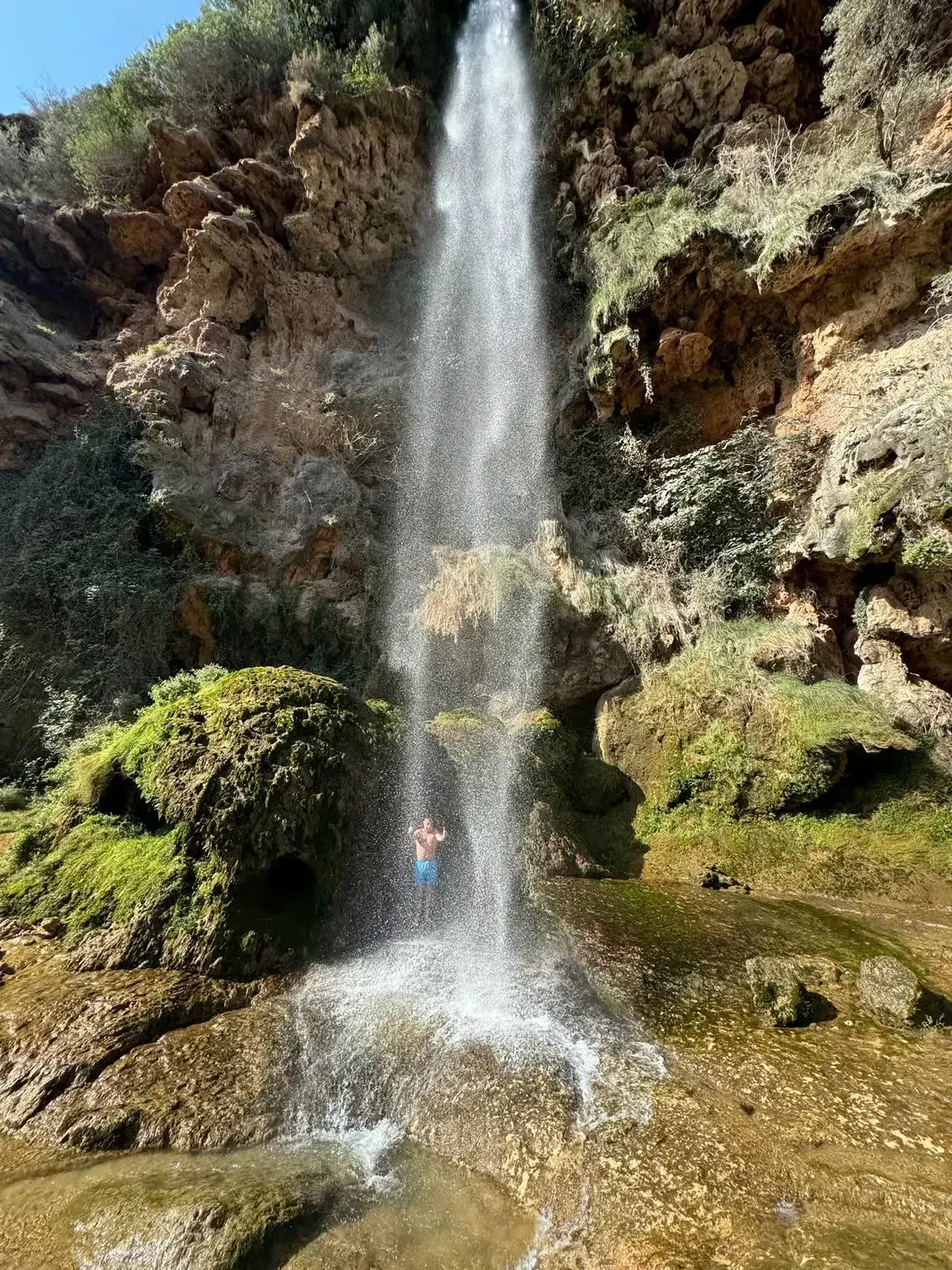 Excursión desde Valencia a aguas termales y cascadas: la mejor excursión de un día