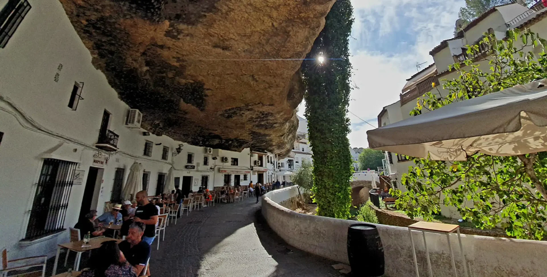 Tour a Ronda y Setenil de las Bodegas con tiempo libre desde Málaga